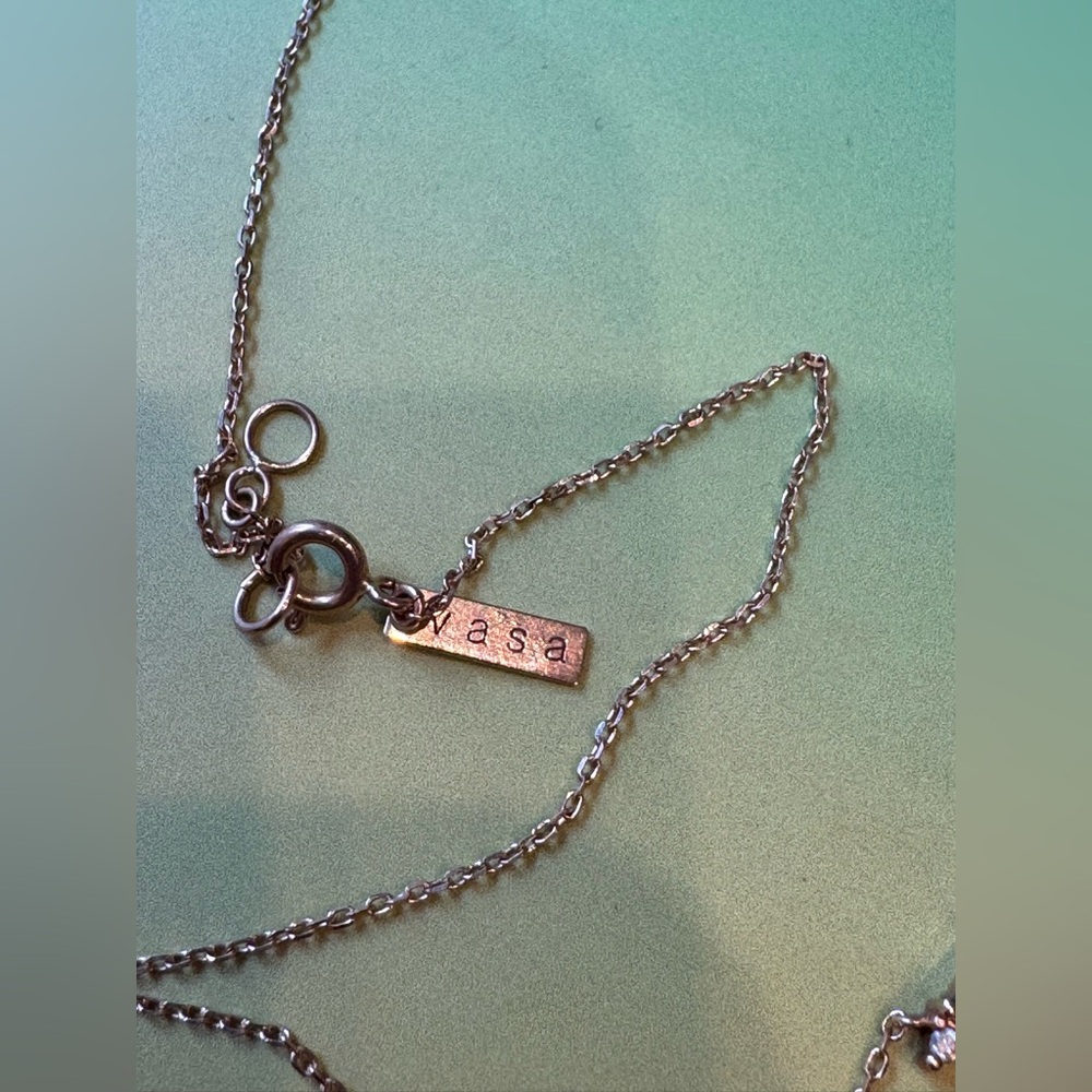 Dainty Emerald necklace - Picture 6 of 7